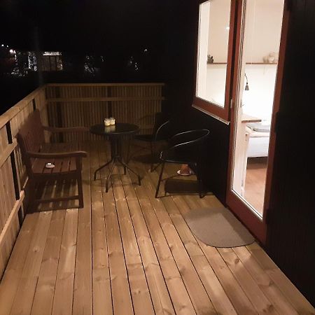 Tjornely Bed & Breakfast Ostervra Bagian luar foto