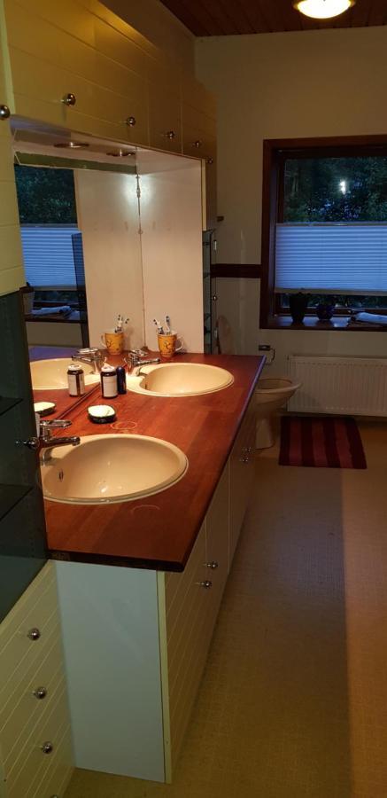 Tjornely Bed & Breakfast Ostervra Bagian luar foto